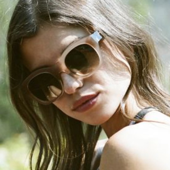D’Blanc Champagne Coast Sunglasses Tan Gloss - Picture 3 of 3